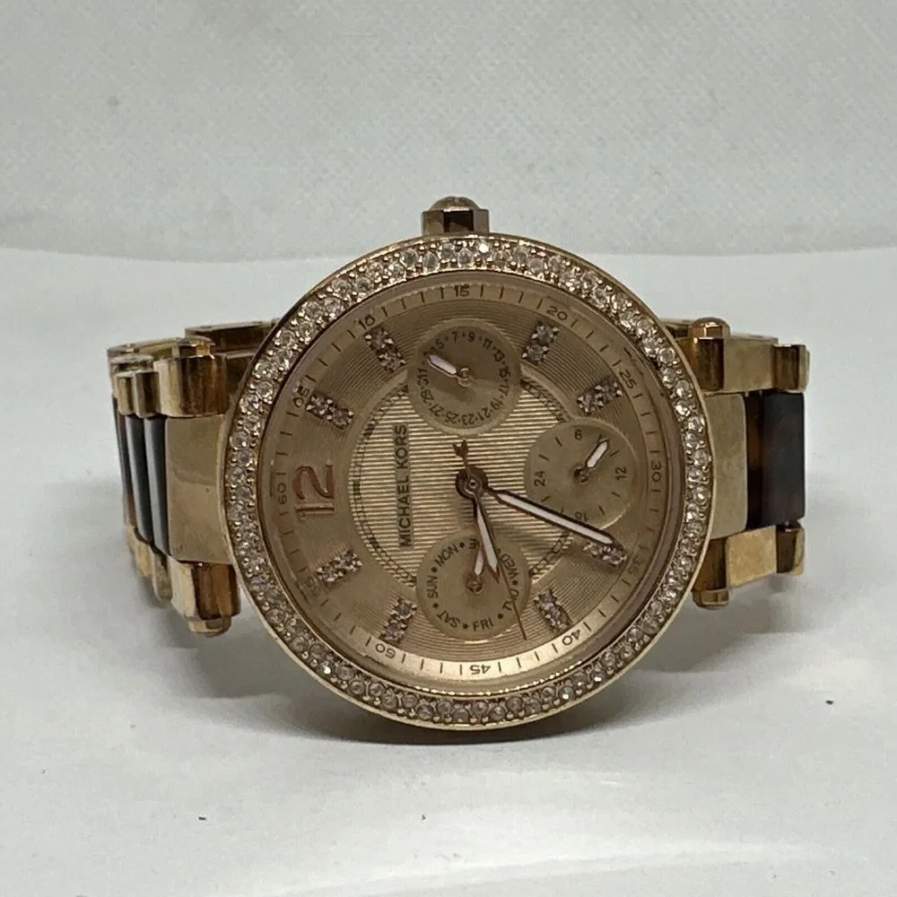 Michael Kors MK5841 Women's Two Tone Analog Rose Dial Quartz Wrist Watch NUL64